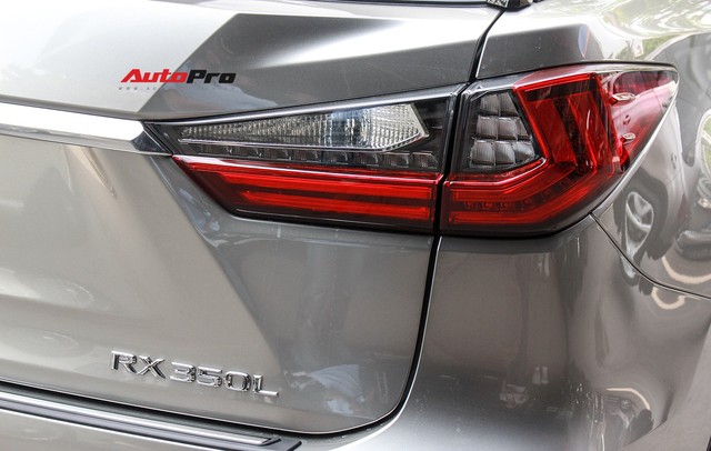 Đánh giá nhanh Lexus RX 350L: Bỏ thêm 1 tỷ đồng nhận được thêm gì so với bản tiêu chuẩn? - Ảnh 20.