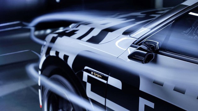 Audi E-Tron - SUV đầu tiên sử dụng gương bên ảo