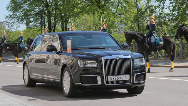 Lai lịch limousine mới toanh của tổng thống Putin vừa xuất hiện