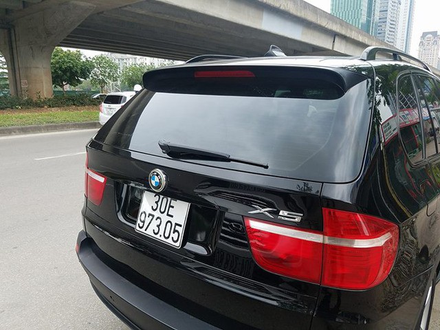 SUV 7 chỗ hạng sang BMW X5 10 năm tuổi bán lại giá “bèo” tại Hà Nội - Ảnh 4.