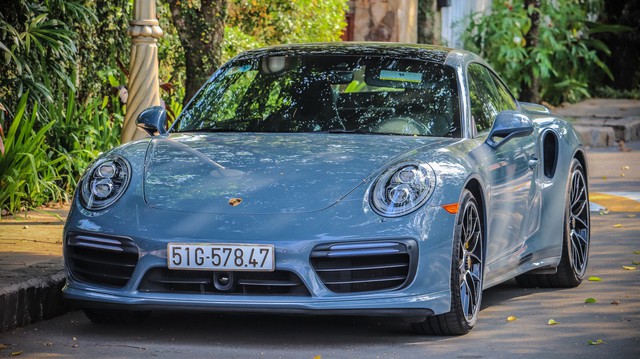 Ông chủ cafe Trung Nguyên tiếp tục mạnh tay tậu Porsche 911 Turbo S trị giá 15 tỷ đồng
