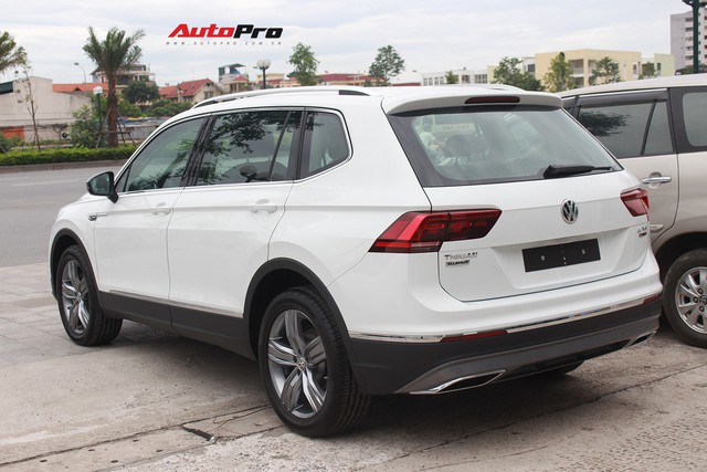 SUV 7 chỗ Volkswagen giá 1,7 tỷ đồng đã có mặt tại đại lý, sẵn sàng đấu Mercedes-Benz GLC - Ảnh 3.