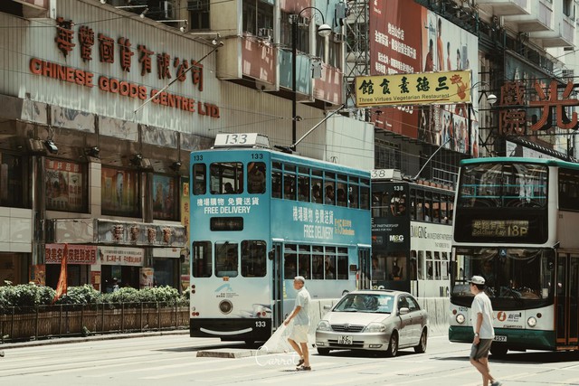 Bộ ảnh: Ngắm nhìn vẻ đẹp hoài cổ của những chiếc xe điện trăm năm tuổi của Hongkong - Ảnh 8. Bộ ảnh: Ngắm nhìn vẻ đẹp hoài cổ của những chiếc xe điện trăm năm tuổi của Hongkong - Ảnh 8.