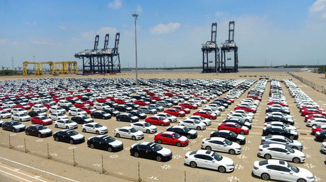 Về nhỏ giọt, ô tô nhập Thái vẫn “chấp” cả phần còn lại