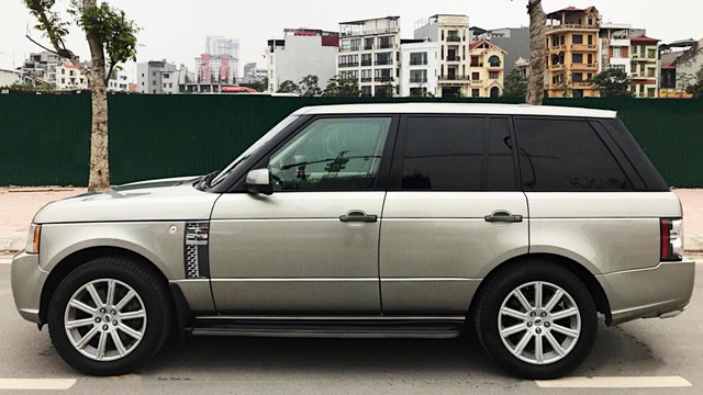 Range Rover Supercharged có giá chưa tới 2 tỷ đồng sau 4 vạn km - Ảnh 23.