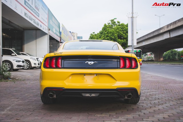 Trải nghiệm nhanh Ford Mustang 2018 bán ra đầu tiên tại Việt Nam - Ảnh 9.