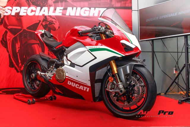 Ducati Panigale V4 Speciale đầu tiên châu Á về tay đại gia Việt Nam - Ảnh 2.