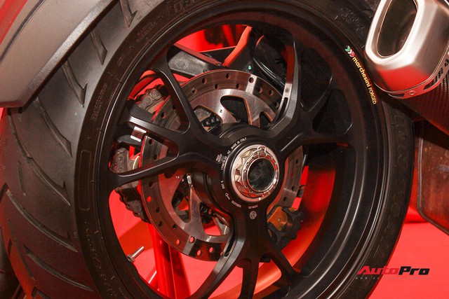 Ducati Multistrada 1260 Pikes Peak - Adventure cao cấp cho dân chơi Việt - Ảnh 15.
