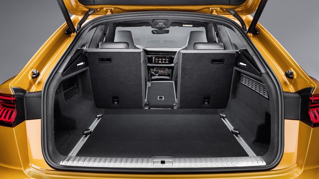SUV lai coupe cỡ lớn hoàn toàn mới Audi Q8 chính thức trình làng - Ảnh 4.