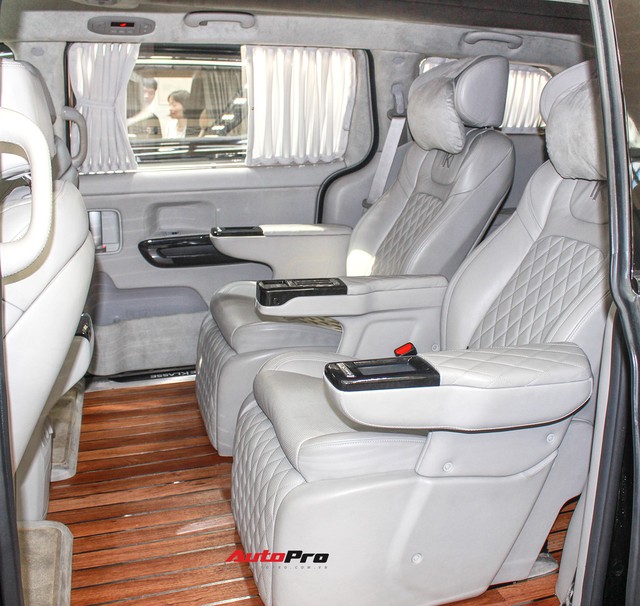 Khám phá xe gia đình Kia Carnival độ phong cách hạng sang vừa xuất hiện tại Việt Nam - Ảnh 20. Khám phá xe gia đình Kia Carnival độ phong cách hạng sang vừa xuất hiện tại Việt Nam - Ảnh 20.
