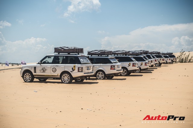 Dàn Range Rover của ông chủ cafe Trung Nguyên trổ tài offroad tại Bàu Trắng trong hành trình xuyên Việt - Ảnh 5. Dàn Range Rover của ông chủ cafe Trung Nguyên trổ tài offroad tại Bàu Trắng trong hành trình xuyên Việt - Ảnh 5.