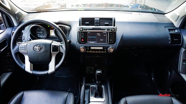 Chạy 2 năm hơn 3 vạn km, Toyota Prado TXL vẫn bán được giá trên 2 tỷ đồng - Ảnh 9.