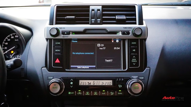 Chạy 2 năm hơn 3 vạn km, Toyota Prado TXL vẫn bán được giá trên 2 tỷ đồng - Ảnh 12. Chạy 2 năm hơn 3 vạn km, Toyota Prado TXL vẫn bán được giá trên 2 tỷ đồng - Ảnh 12.