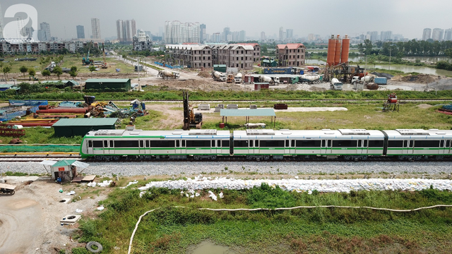 Tàu điện tuyến Cát Linh - Hà Đông chính thức đóng điện lưới Quốc Gia để chạy thử - Ảnh 4.