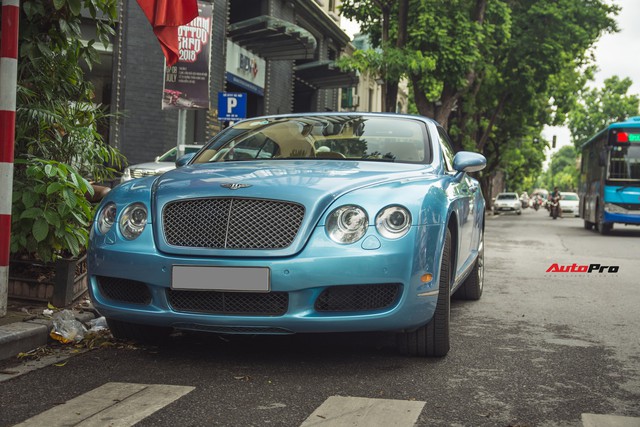 Bắt gặp hàng hiếm Bentley Continental GTC tại Hà Nội - Ảnh 15.