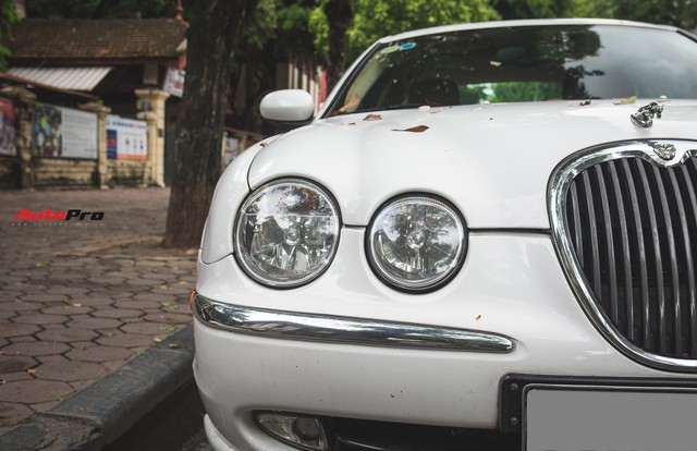 Jaguar S-Type - Của lạ và hiếm trên phố Việt - Ảnh 3.
