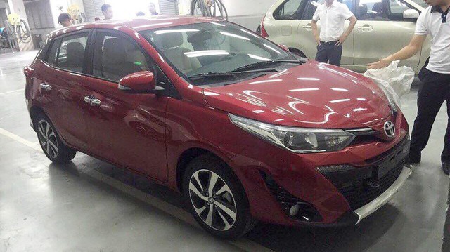 Toyota Yaris 2018 đã về đại lý: Thay thiết kế, thêm công nghệ, chờ giá bán