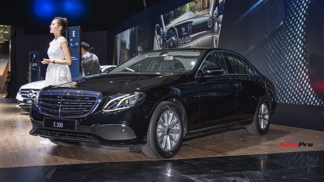 Xe Mercedes-Benz lần đầu tiên có thể dẫn đường bằng tiếng Việt