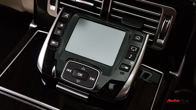 Sau gần 4 vạn km, SUV đại gia Range Rover Autobiography có giá chưa tới 5,3 tỷ đồng - Ảnh 20.