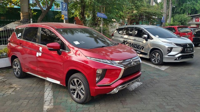 Xe 7 chỗ đua tranh ra mắt khách Việt, đa dạng từ giá rẻ đến cả tỷ đồng