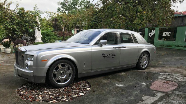 Rolls-Royce Phantom từng của đại gia Khải Silk rao bán 9 tỷ đồng trên sân gạch