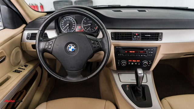 BMW 320i 9 năm tuổi rao bán ngang giá Toyota Vios   - Ảnh 9.