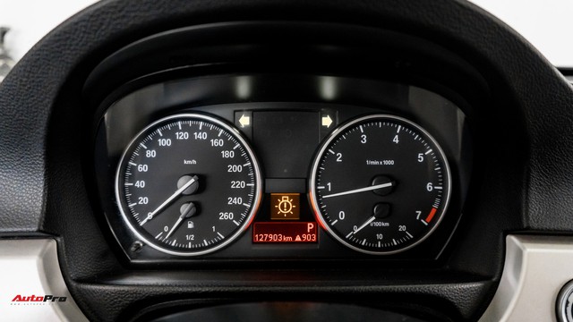 BMW 320i 9 năm tuổi rao bán ngang giá Toyota Vios   - Ảnh 11.