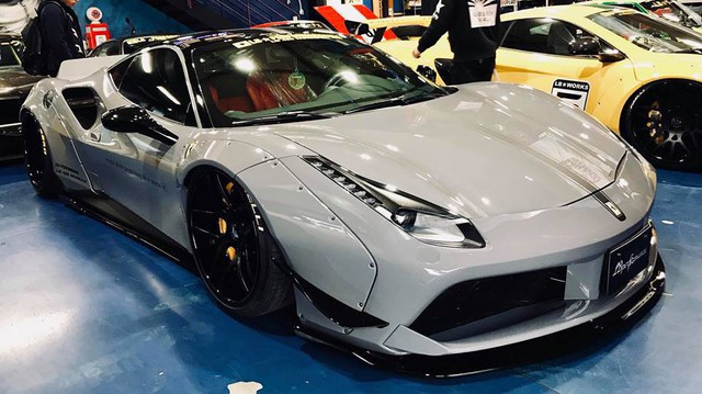 Cặp đôi McLaren 650S và Ferrari 488 GTB chuẩn bị "lột xác" với bản độ Liberty Walk độc nhất Việt Nam