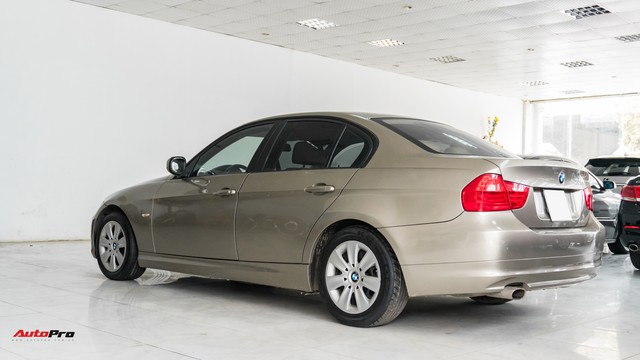 BMW 320i 9 năm tuổi rao bán ngang giá Toyota Vios   - Ảnh 4.