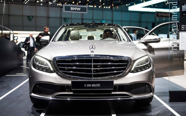 Mercedes-Benz sắp tung “bom tấn” hoàn toàn mới tại Việt Nam - Ảnh 1. Mercedes-Benz sắp tung “bom tấn” hoàn toàn mới tại Việt Nam - Ảnh 1.
