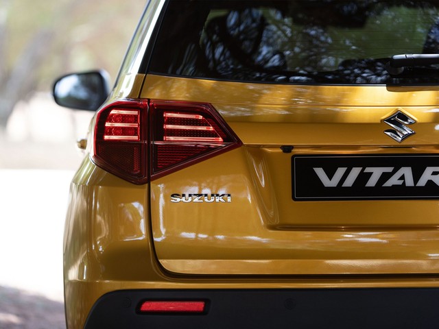 Hé lộ Suzuki Vitara 2018 với động cơ tăng áp mới - Ảnh 1.