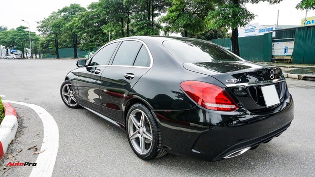 Mercedes-Benz C300 AMG có giá bao nhiêu sau hơn 2 vạn km? - Ảnh 5.
