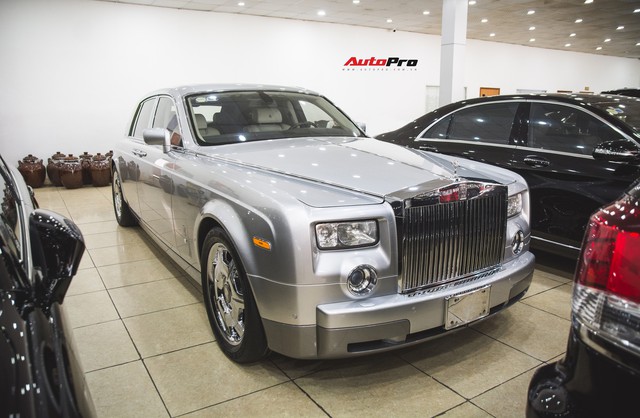 Soi chi tiết Rolls-Royce của Khải Silk đang rao bán 9 tỷ đồng - Ảnh 1.