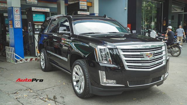 Hàng khủng Cadillac Escalade 2018 đầu tiên về Việt Nam