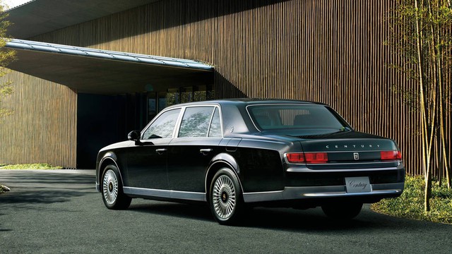 Toyota Century: Lạc đường hay đúng hướng? - Ảnh 3. Toyota Century: Lạc đường hay đúng hướng? - Ảnh 3.