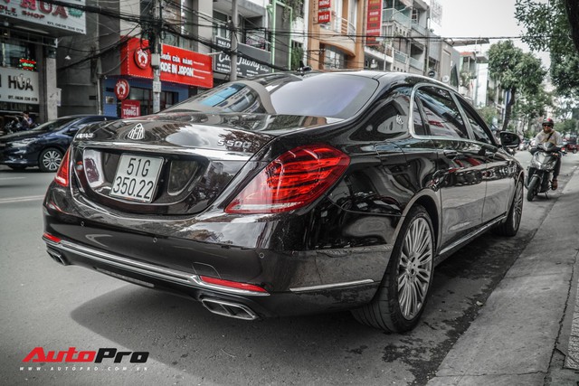 Ngọc Trinh đi mua sắm cuối tuần với Mercedes-Maybach S500 - Ảnh 8.