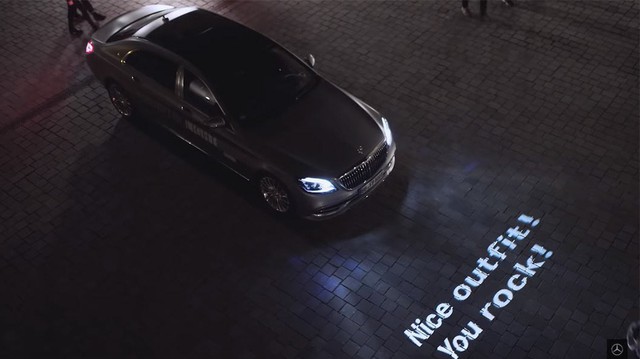 Mercedes-Benz tiếp tục khoe Digital Light - Đèn pha trình diễn ánh sáng của tương lai
