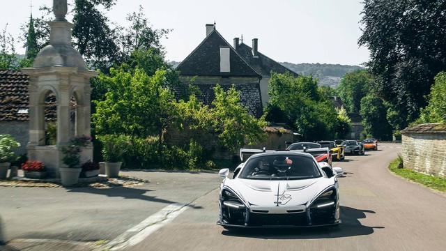 Cách giao xe siêu VIP của McLaren cho khách hàng - Ảnh 2.