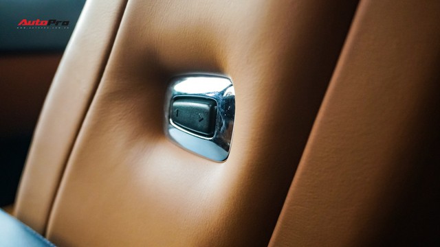 Báo gấm Jaguar XJL khấu hao 500 triệu đồng sau mỗi năm sử dụng - Ảnh 13.