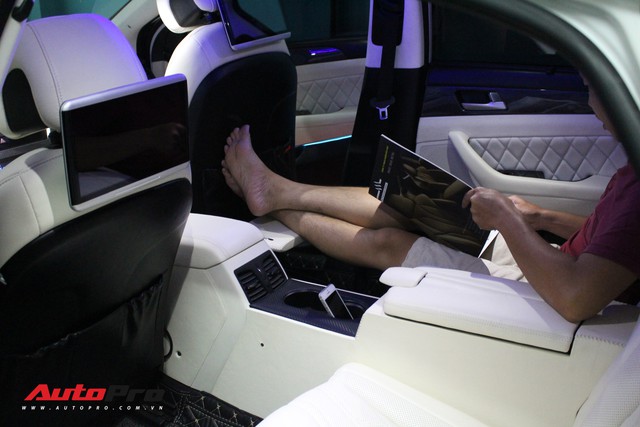 Ngồi xe Hyundai cứ ngỡ Mercedes-Maybach - Thơ Việt đã nâng tầm xe Hàn lên đẳng cấp mới - Ảnh 7. Ngồi xe Hyundai cứ ngỡ Mercedes-Maybach - Thơ Việt đã nâng tầm xe Hàn lên đẳng cấp mới - Ảnh 7.