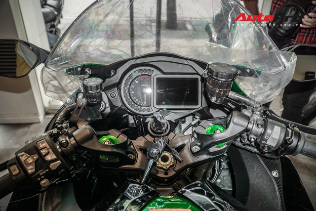Kawasaki Ninja H2 SX SE đầu tiên về Việt Nam - Mô tô tiền tỷ cho người mê phượt - Ảnh 10.