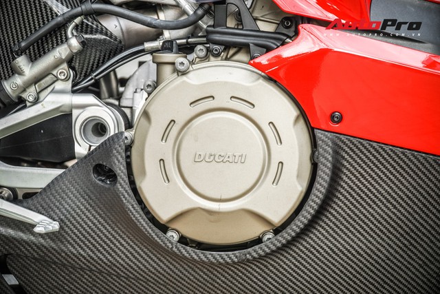 Chi tiết Ducati Panigale V4S được lên đời ống xả gần 200 triệu tại Sài Gòn - Ảnh 9.