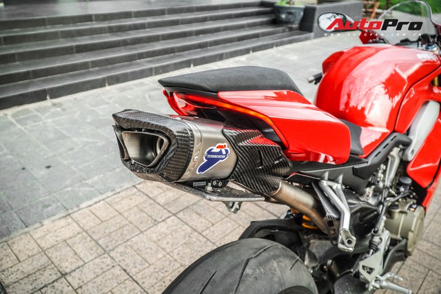 Chi tiết Ducati Panigale V4S được lên đời ống xả gần 200 triệu tại Sài Gòn - Ảnh 11.
