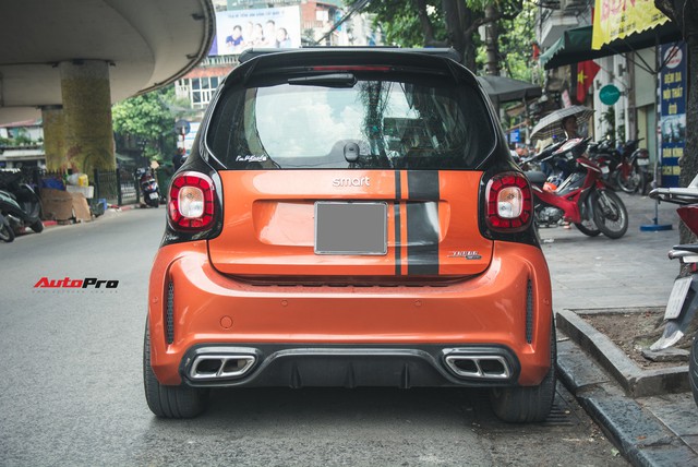 Bé hạt tiêu Smart ForTwo độ phong cách AMG hàng độc tại Hà Nội - Ảnh 10. Bé hạt tiêu Smart ForTwo độ phong cách AMG hàng độc tại Hà Nội - Ảnh 10.