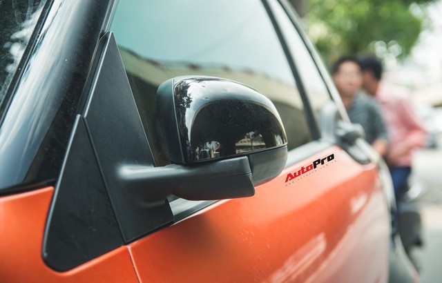 Bé hạt tiêu Smart ForTwo độ phong cách AMG hàng độc tại Hà Nội - Ảnh 6. Bé hạt tiêu Smart ForTwo độ phong cách AMG hàng độc tại Hà Nội - Ảnh 6.