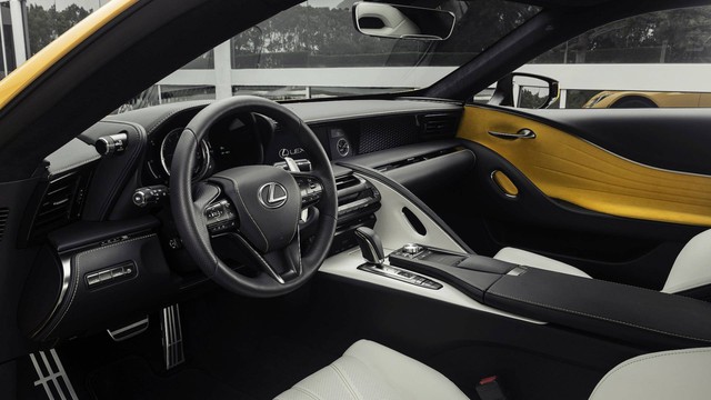 Lexus ra mắt phiên bản đặc biệt đầy màu sắc cho LC và UX - Ảnh 3.