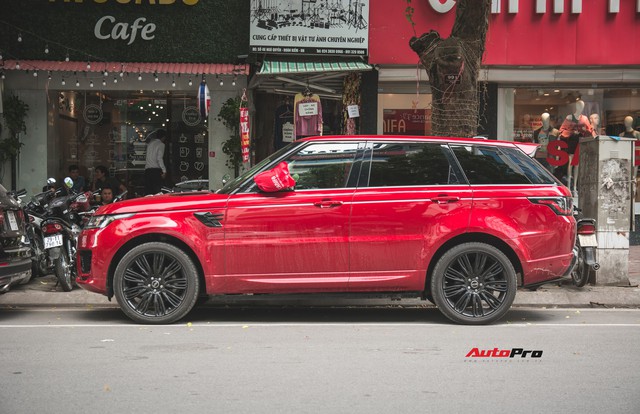 Dân chơi Lào sang Việt Nam bằng Range Rover Sport 2018 khiến đại gia Việt phát thèm - Ảnh 6. Dân chơi Lào sang Việt Nam bằng Range Rover Sport 2018 khiến đại gia Việt phát thèm - Ảnh 6.
