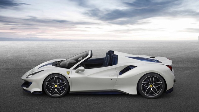 Ferrari bất ngờ trình làng 488 Pista Spider mới toanh tại Pebble Beach - Ảnh 1. Ferrari bất ngờ trình làng 488 Pista Spider mới toanh tại Pebble Beach - Ảnh 1.
