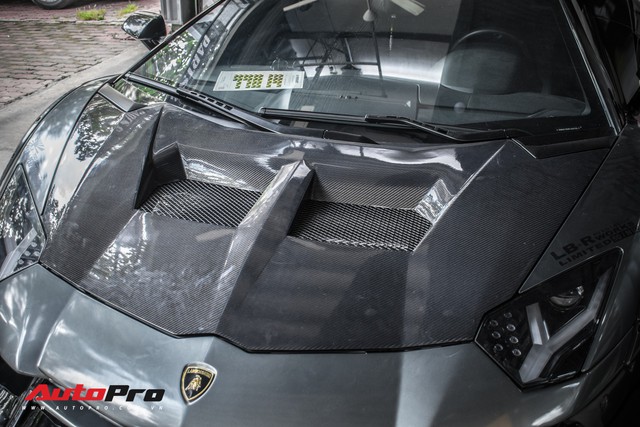 Lamborghini Aventador lên đời với bộ bodykit phiên bản giới hạn giá 3 tỷ từ Liberty Walk - Ảnh 8.