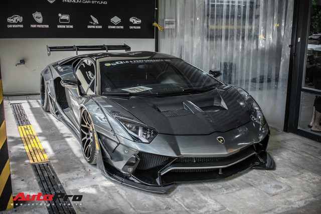 Lamborghini Aventador lên đời với bộ bodykit phiên bản giới hạn giá 3 tỷ từ Liberty Walk - Ảnh 4.